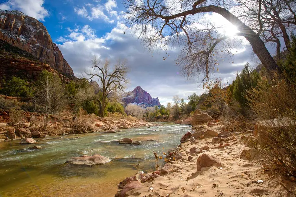 a view of a river in zion in winter